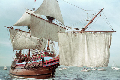Mayflower II at sea